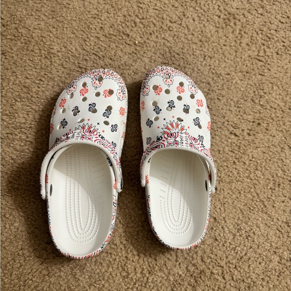 White and Red Patterned Crocs - Picture 2 of 7